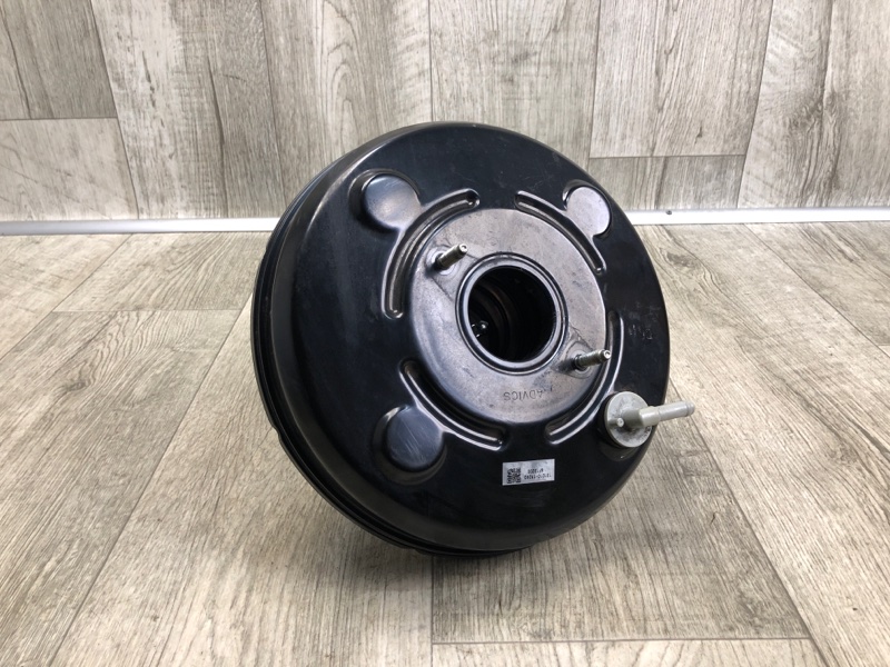 Запчасть вакуумный усилитель тормозов TOYOTA RAV4 13-19 2016 2.5 2ARFE 44610-42380 Б/У Вакуумный усилитель тормозов TOYOTA RAV4 13-19 2016 2.5 2ARFE 44610-42380 Б/У