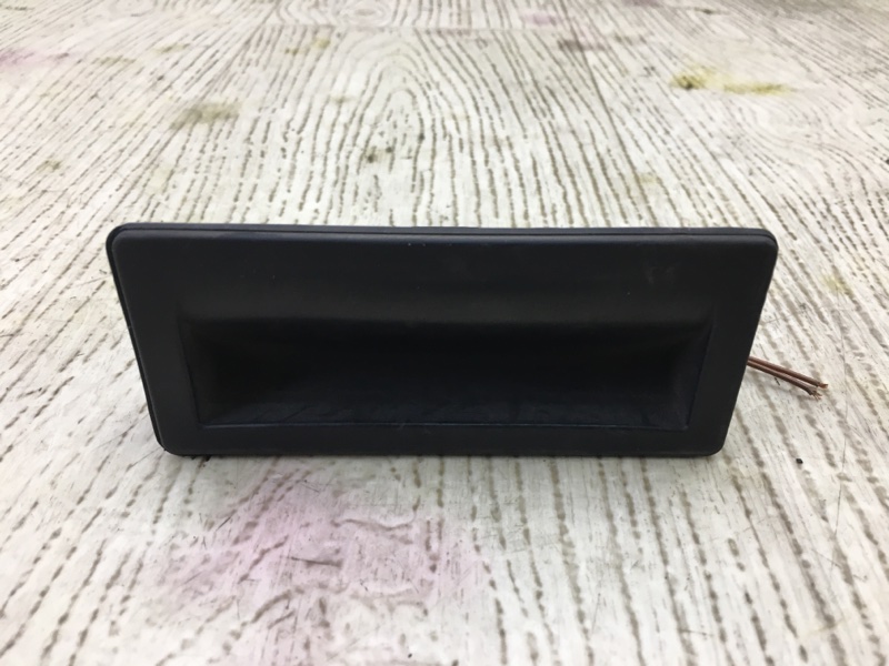 Кнопка открывания багажника наружная CAYENNE 10-18 2011 4.8L Кнопка открывания багажника наружная CAYENNE 10-18 2011 4.8L