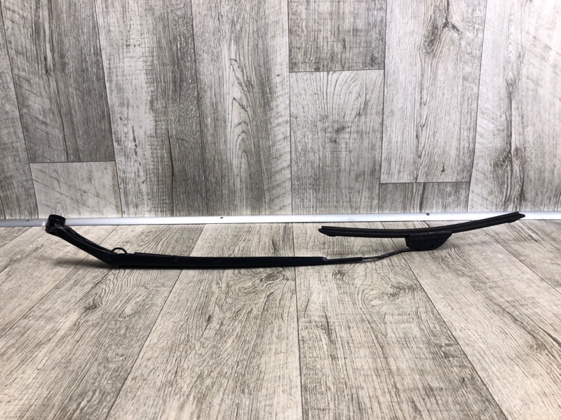 Поводок стеклоочистителя передний правый TOYOTA RAV4 13-19 2.5 2ARFE