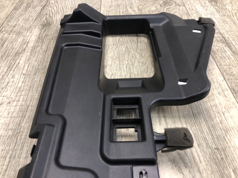 Накладка торпедо левая RAV4 13-19 2016 2.5 2ARFE