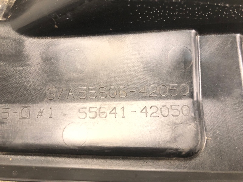 Накладка торпедо левая RAV4 13-19 2016 2.5 2ARFE