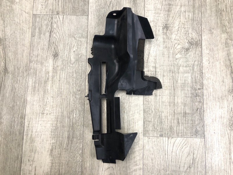 Дефлектор радиатора левый RAV4 13-19 2016 2.5 2ARFE Дефлектор радиатора левый RAV4 13-19 2016 2.5 2ARFE