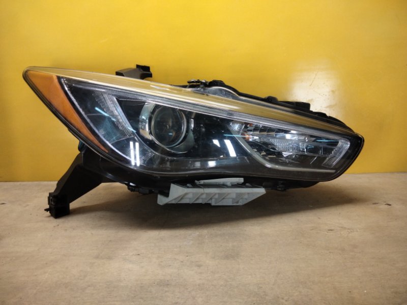 Фара правая INFINITI QX60/JX35 12-20 260109NF0D Б/У