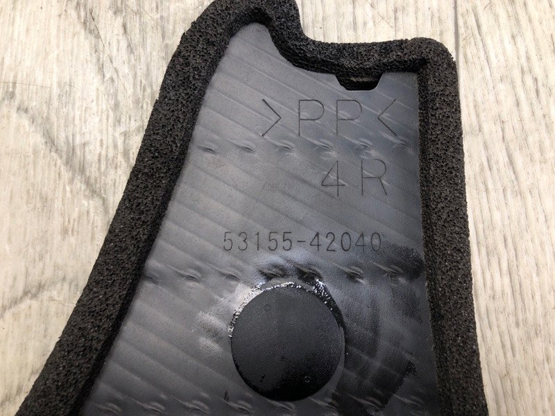 Дефлектор радиатора правый TOYOTA RAV4 13-19 2.5 2ARFE