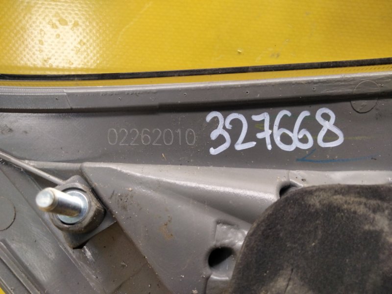 Фонарь наружный левый SIENNA 11-16