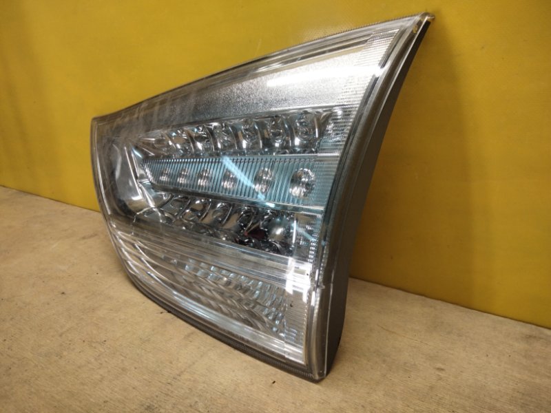 Фонарь наружный правый TOYOTA SIENNA 11-16