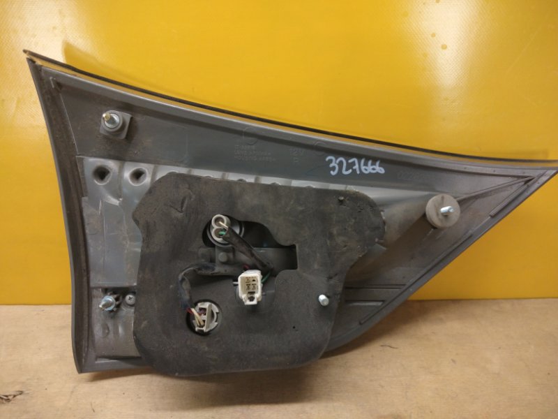 Фонарь наружный правый SIENNA 11-16