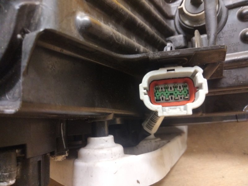 Фара левая QX60/JX35 12-20