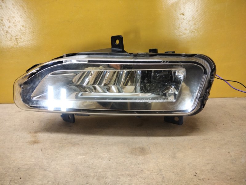 Противотуманная фара правая NISSAN LEAF 18- 261505SE0A Б/У