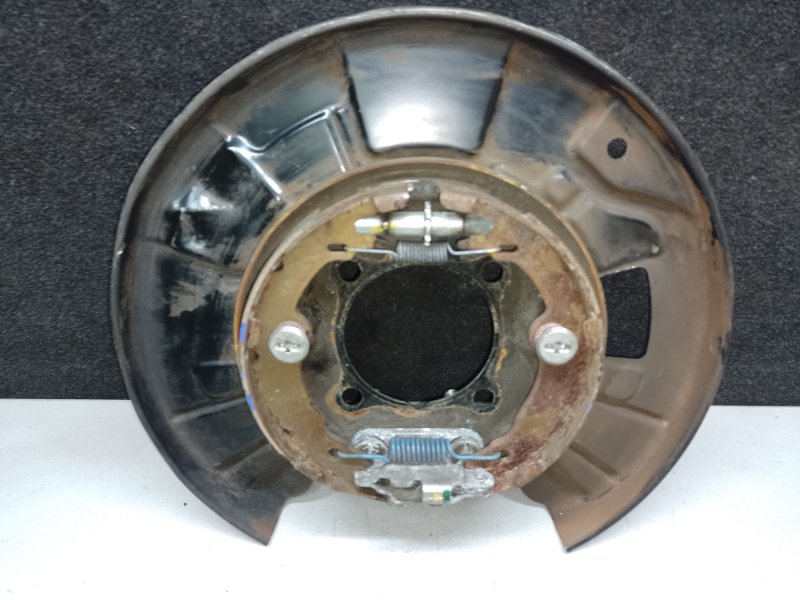 Тормозной механизм задний левый LEXUS LS460 06-12 2007 XF40 4.6 1UR-FSE 46504-50050 Б/У