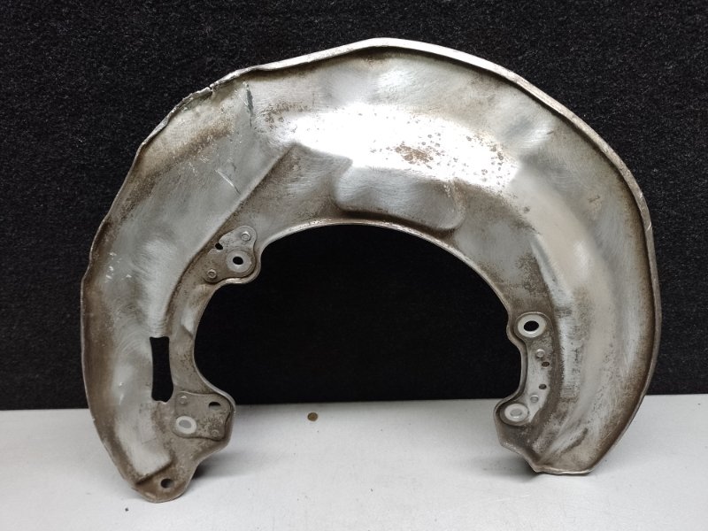 Защита тормозного диска передняя левая LS460 06-12 2007 XF40 4.6 1UR-FSE