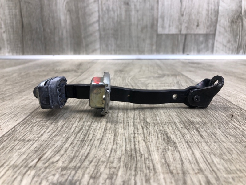 Ограничитель двери передний левый HONDA ACCORD CU8 / TSX 08-14 2.4L