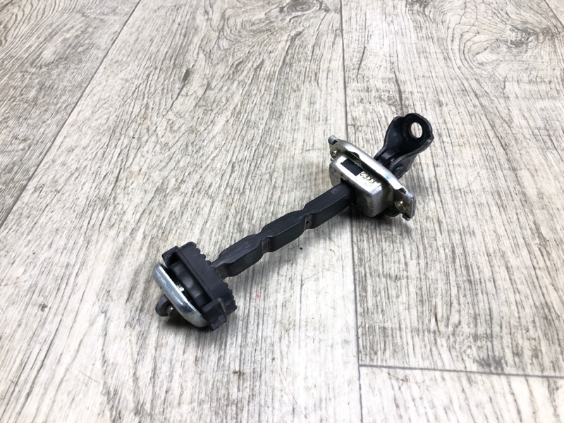 Ограничитель двери передний правый HONDA ACCORD CU8 / TSX 08-14 2012 2.4L 72340-TL0-003 Б/У