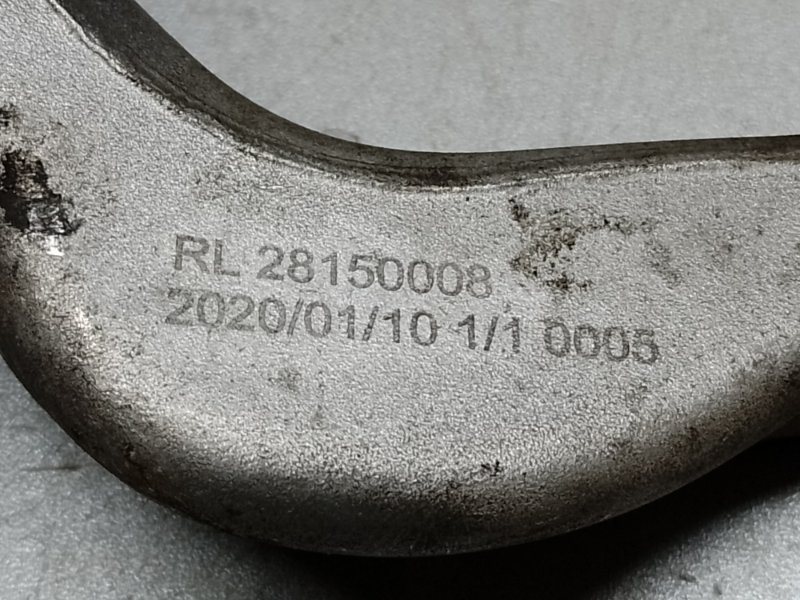 Рычаг передней подвески верхний левый LEXUS LS460 06-12 XF40 4.6 1UR-FSE