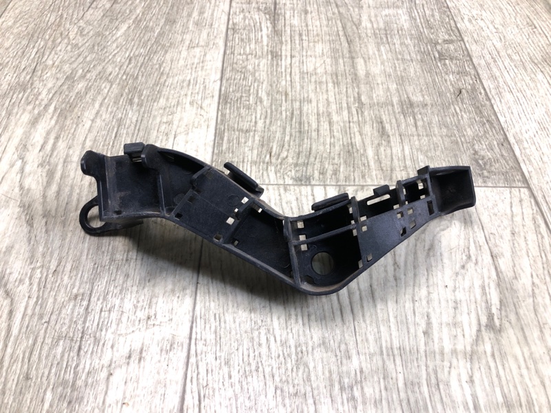 Кронштейн заднего бампера правый HONDA ACCORD CU8 / TSX 08-14 2012 2.4L 71505-TL0-G01 Б/У
