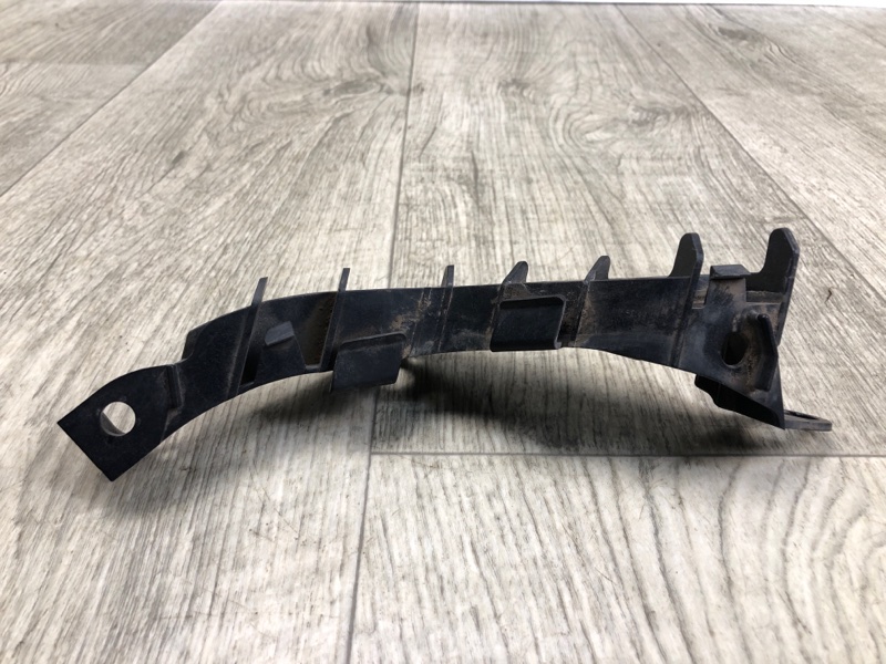 Кронштейн заднего бампера правый HONDA ACCORD CU8 / TSX 08-14 2.4L