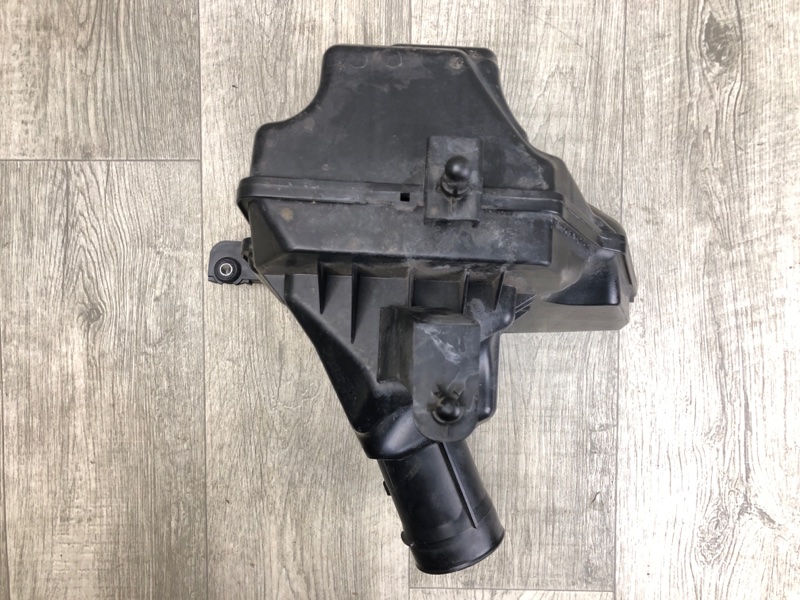 Корпус воздушного фильтра правый FX/QX70 S51 08-17 2008 5.0 VK50VE