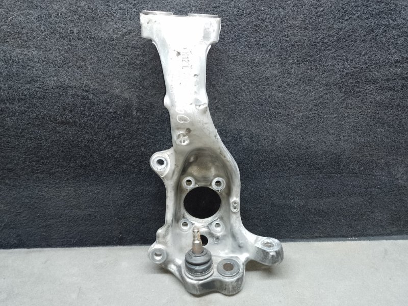 Кулак поворотный передний левый LEXUS LS460 06-12 2007 XF40 4.6 1UR-FSE 43202-59075 Б/У