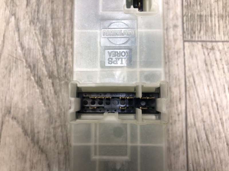 Блок управления стеклоподъемниками FX/QX70 S51 08-17 2008 5.0 VK50VE