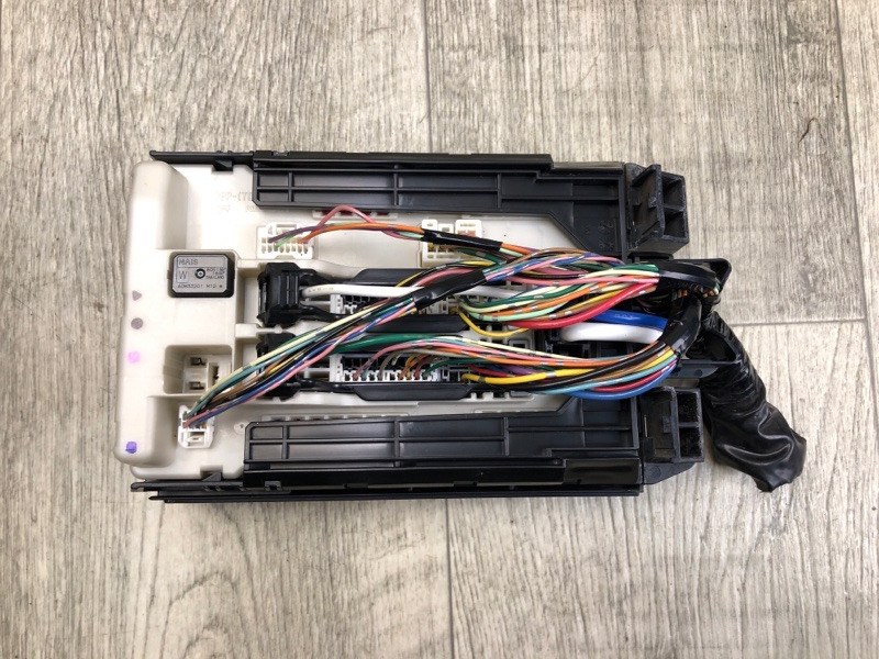 Блок предохранителей моторный отсек FX/QX70 S51 08-17 2008 5.0 VK50VE