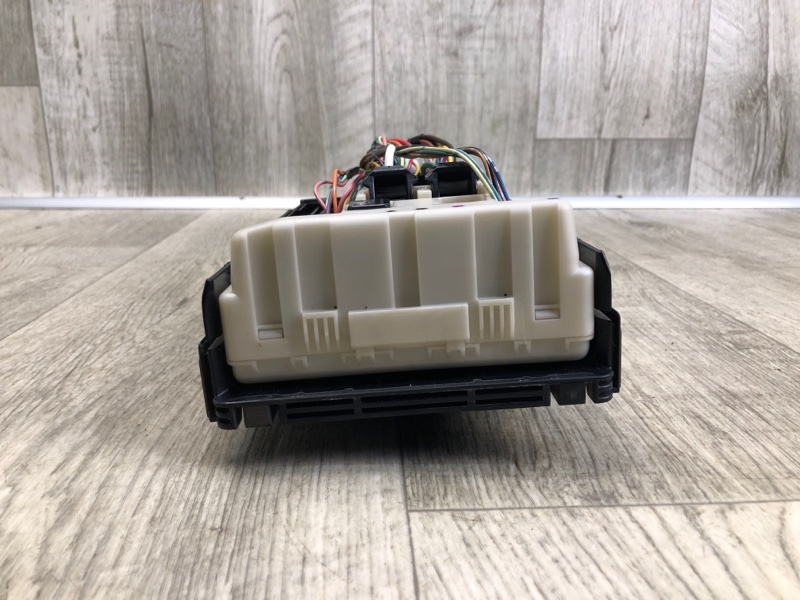 Блок предохранителей моторный отсек FX/QX70 S51 08-17 2008 5.0 VK50VE