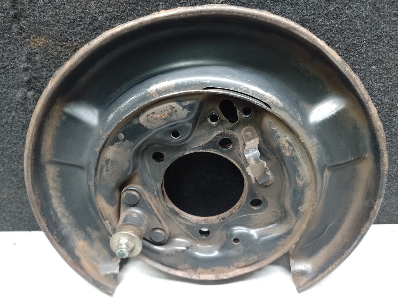 Защита тормозного диска задняя правая LEXUS ES300 ES330 01-06 2005 XV30 3.3 3MZFE 46503-33030 Б/У