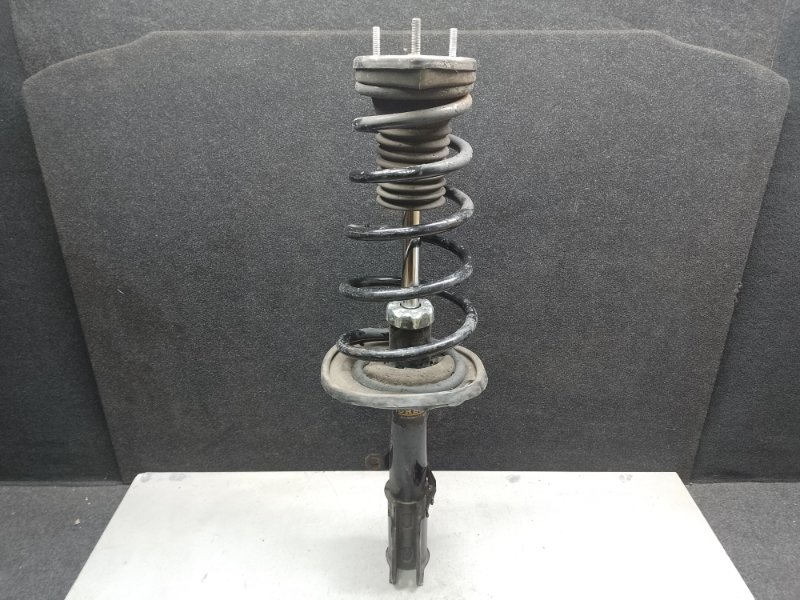 Амортизатор задний правый LEXUS ES300 ES330 01-06 2005 XV30 3.3 3MZFE 48530-39885 Б/У