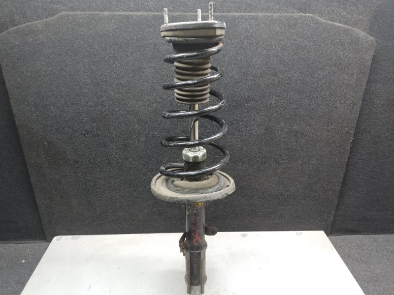 Амортизатор задний левый LEXUS ES300 ES330 01-06 2005 XV30 3.3 3MZFE 48540-39465 Б/У