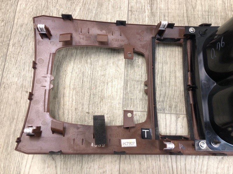 Консоль КПП FX/QX70 S51 08-17 2008 5.0 VK50VE