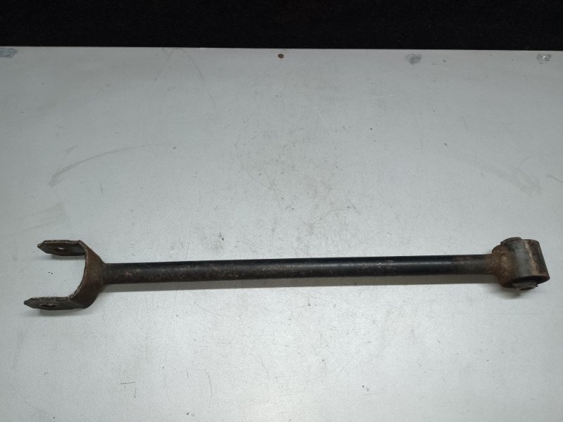 Рычаг задней подвески поперечный LEXUS ES300 ES330 01-06 2005 XV30 3.3 3MZFE 48710-33070 Б/У