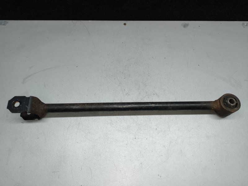 Рычаг задней подвески поперечный ES300 ES330 01-06 2005 XV30 3.3 3MZFE Рычаг задней подвески поперечный ES300 ES330 01-06 2005 XV30 3.3 3MZFE