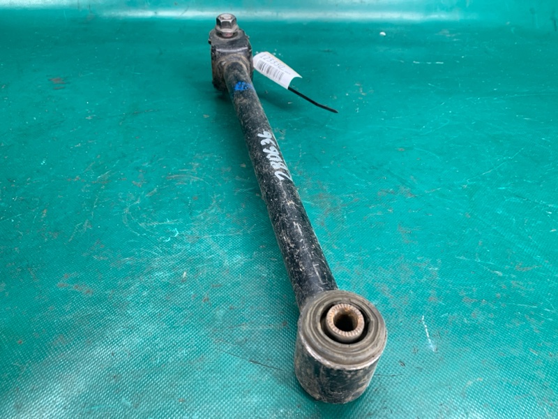 Рычаг задней подвески поперечный нижний задний левый VENZA 09-16