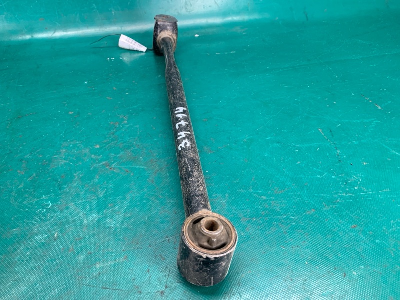 Рычаг задней подвески продольный задний левый VENZA 09-16 Рычаг задней подвески продольный задний левый VENZA 09-16