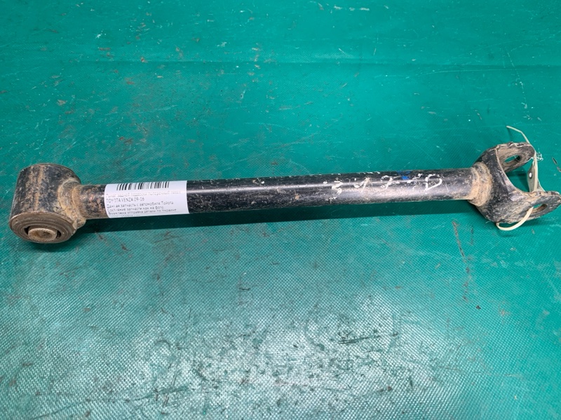 Рычаг задней подвески поперечный нижний задний левый TOYOTA VENZA 09-16 48710-48070 Б/У