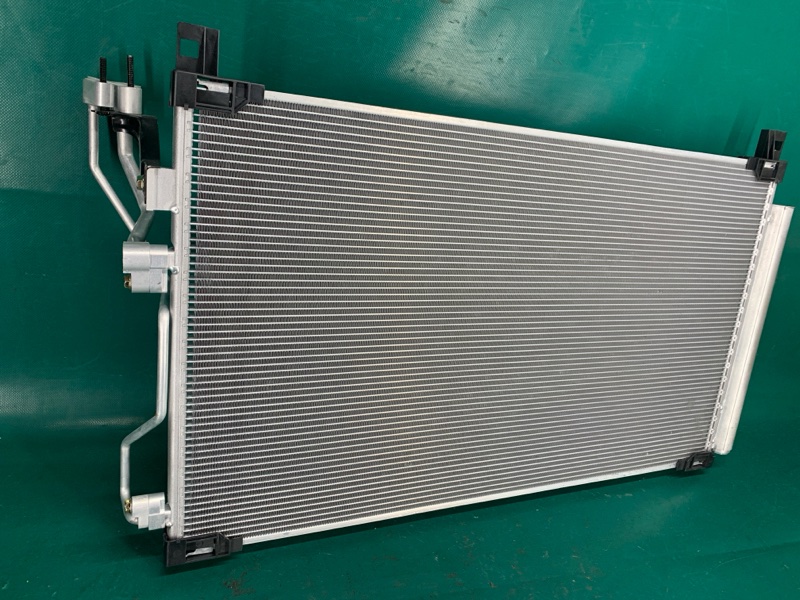 Радиатор кондиционера HYUNDAI SONATA LF 2014- Радиатор кондиционера HYUNDAI SONATA LF 2014-