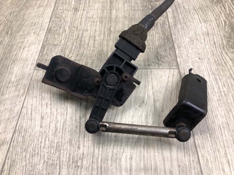 Датчик положения кузова задний левый FX/QX70 S51 08-17 2008 5.0 VK50VE