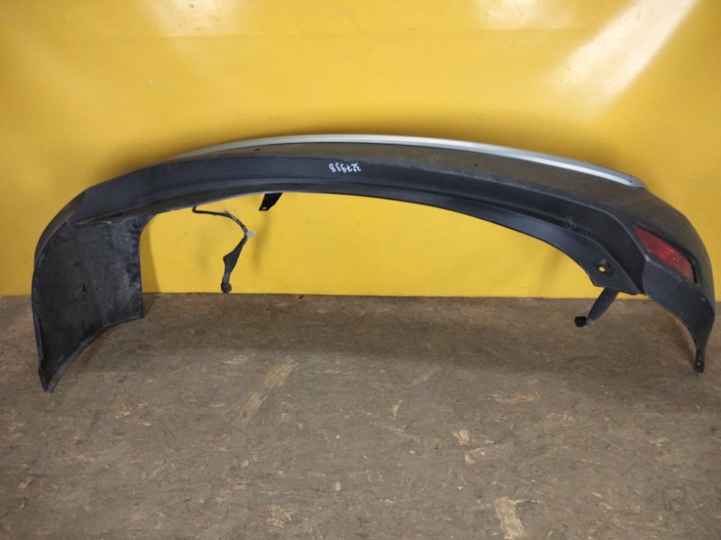 Бампер задний RAV4 13-19 Бампер задний RAV4 13-19