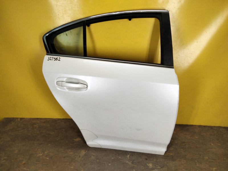 Запчасть дверь задняя правая TOYOTA AVENSIS 08-18 67003-05040 Б/У Дверь задняя правая TOYOTA AVENSIS 08-18 67003-05040 Б/У