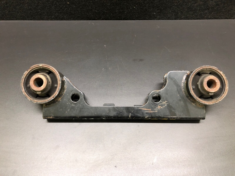 Кронштейн редуктора NISSAN ALTIMA 19- L34 PR25DD