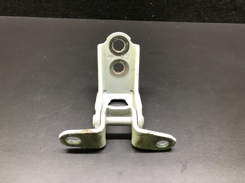 Петля двери нижняя задняя правая NISSAN ALTIMA 19- L34 PR25DD