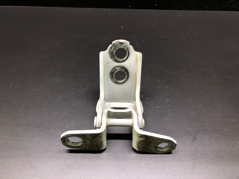 Петля двери нижняя передняя правая NISSAN ALTIMA 19- L34 PR25DD