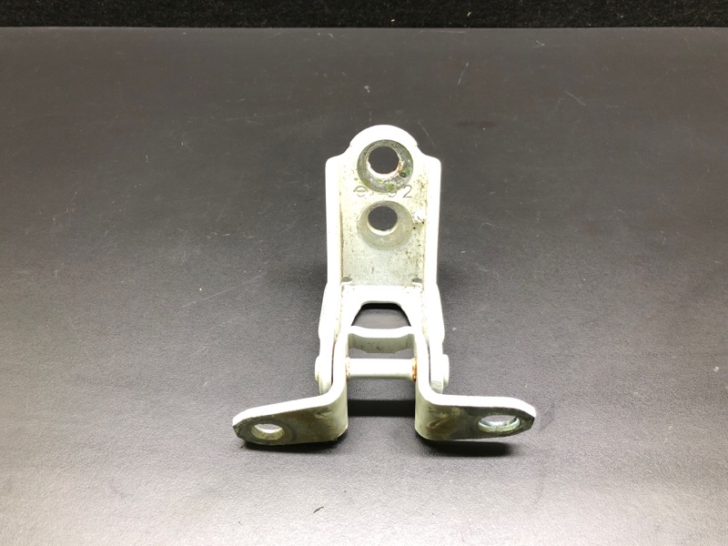 Петля двери нижняя задняя левая NISSAN ALTIMA 19- L34 PR25DD