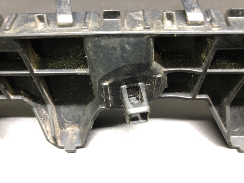 Кронштейн заднего бампера правый ALTIMA 19- 2019 L34 PR25DD