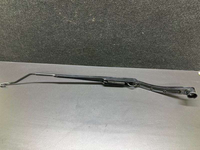 Поводок стеклоочистителя передний правый NISSAN ALTIMA 19- L34 PR25DD