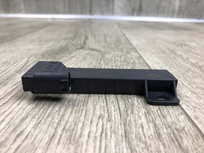 Антенна задняя левая JEEP CHEROKEE 14- 2.4 ED8 Антенна задняя левая JEEP CHEROKEE 14- 2.4 ED8