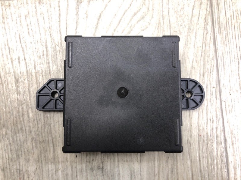 Блок управления дверей передний левый CHEROKEE 14- 2016 2.4 ED8