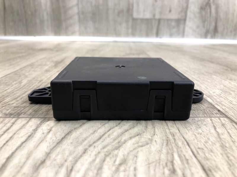 Блок управления дверей передний левый JEEP CHEROKEE 14- 2.4 ED8