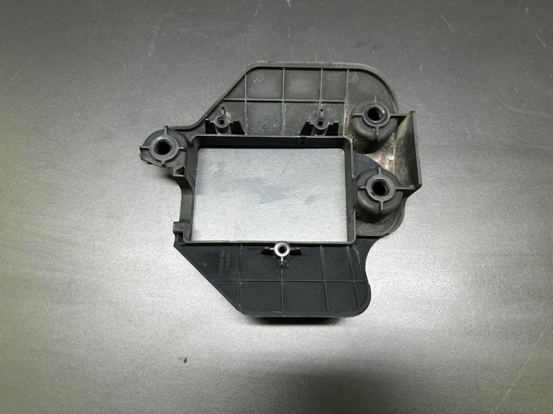 Кронштейн датчика слепых зон задний правый ALTIMA 19- 2019 L34 PR25DD