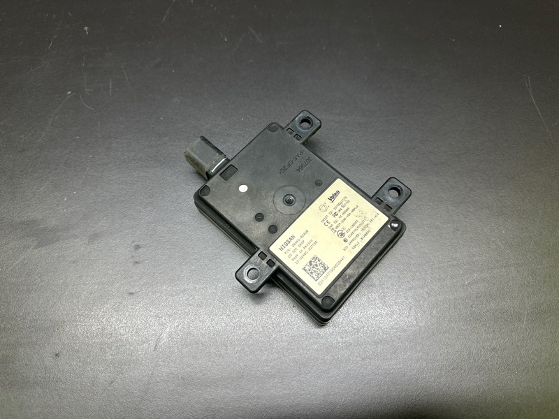 Датчик слепых зон задний правый NISSAN ALTIMA 19- 2019 L34 PR25DD 284K0-6CA2A Б/У