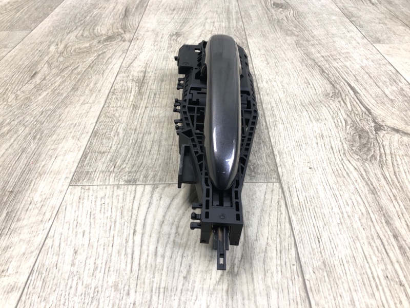 Ручка двери наружная задняя правая CHEROKEE 14- 2016 2.4 ED8 Ручка двери наружная задняя правая CHEROKEE 14- 2016 2.4 ED8